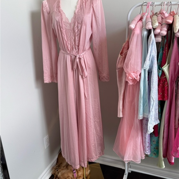 Vintage Pink Lace Robe & Slip Set 70s Satin Lingerie Peignoir Dressing Gown S/m - Picture 8 of 14